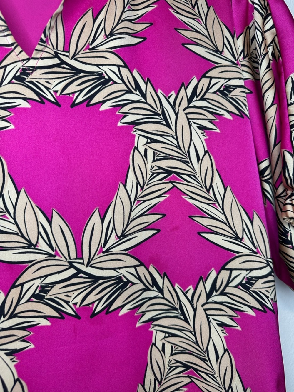 Emily McCarthy Women's Pink Nude Leaf Pattern Mini Dress Size XS Vacation Resort - Picture 3 of 9